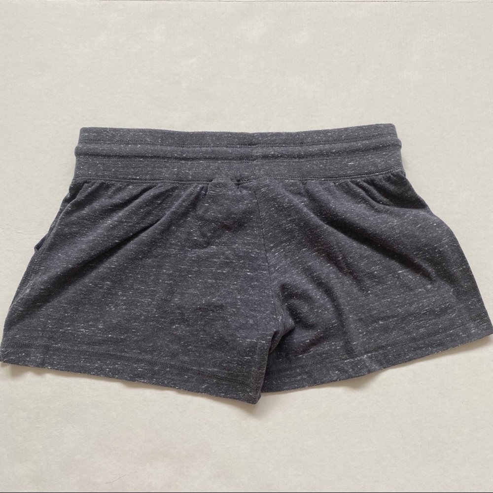 Nike Heathered Grey Lounge Shorts Sz Small - Picture 3 of 3